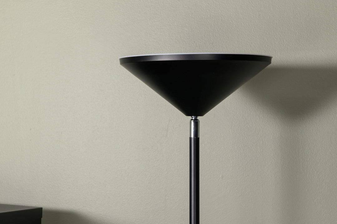 Corong Golvlampa Svart