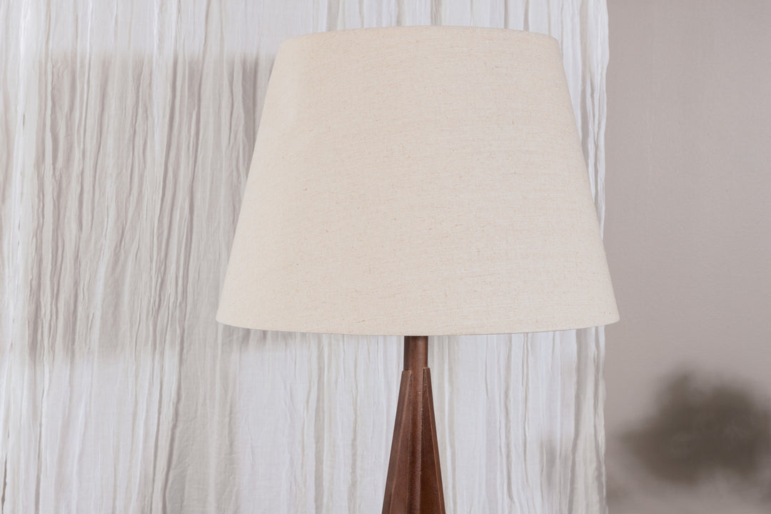 Kona Golvlampa Brun 160cm