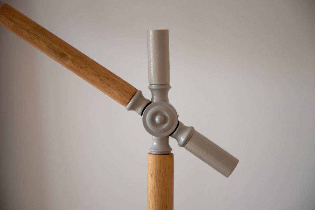 Dennis Bordslampa Beige