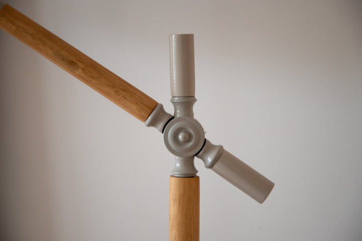 Dennis Bordslampa Beige
