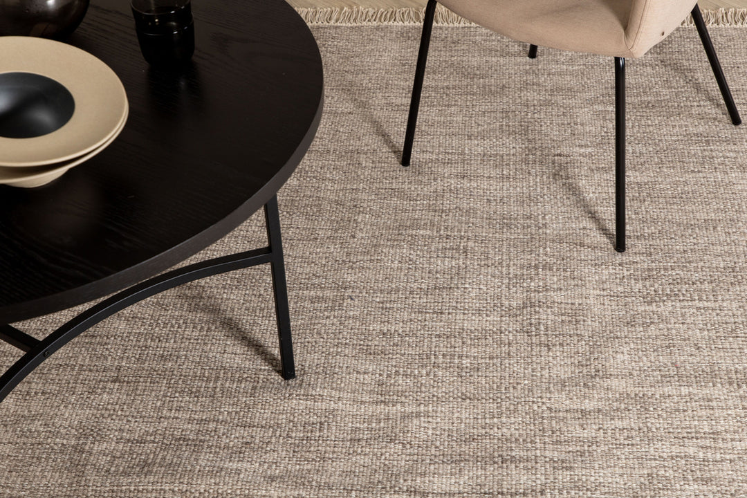 Cyrus Matta 300 x 200 Beige