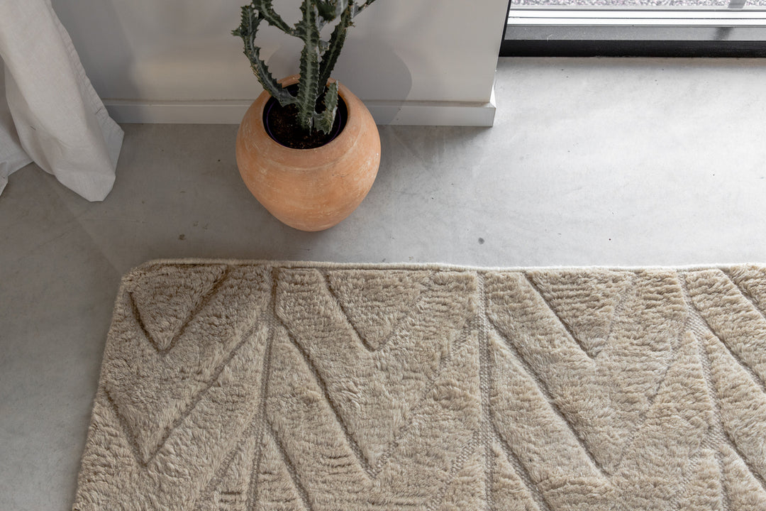 Zoe Matta 300 x 200 Beige