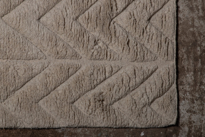 Zoe Matta 300 x 200 Beige
