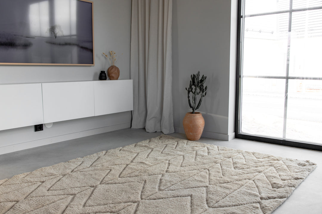 Zoe Matta 300 x 200 Beige