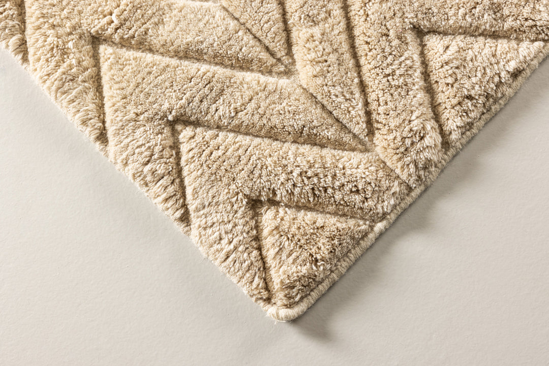Zoe Matta 400 x 300 Beige