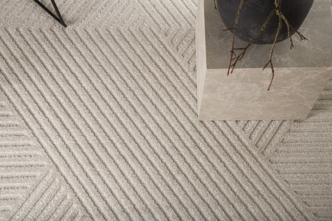 Aron Matta 230 x 160 Vit