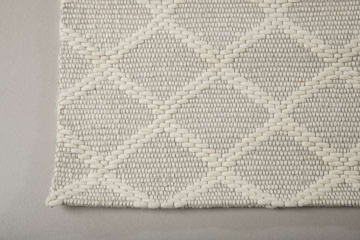 Cloudy Matta 300 x 200 Off-white