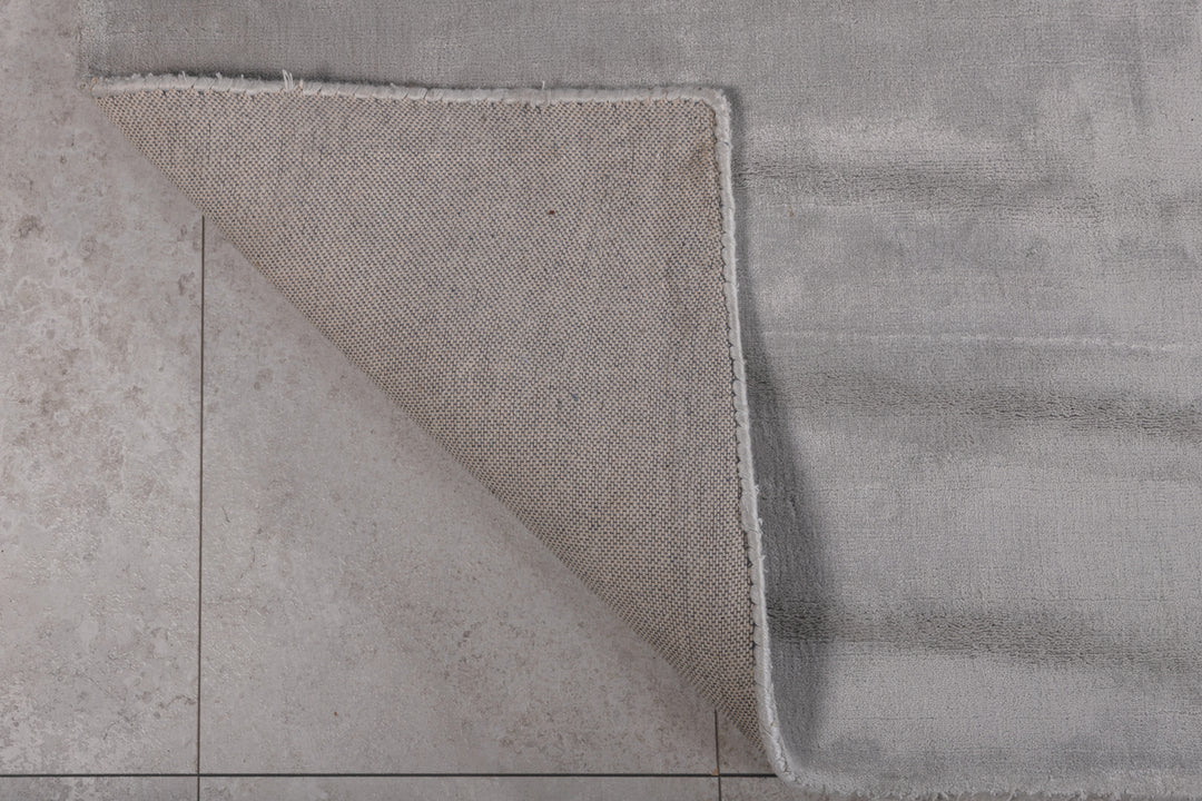 Indra Matta 240 x 170 Silver