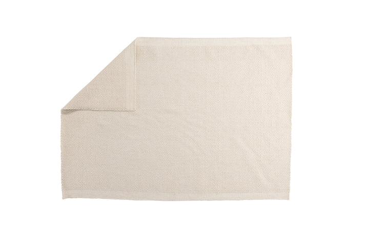 Vilma Matta 290 x 200 Off-white