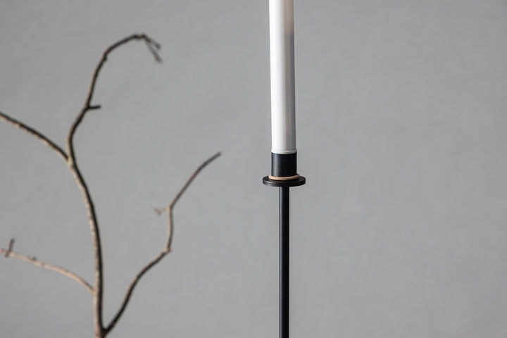 Högehall H79 Ljusstake Svart