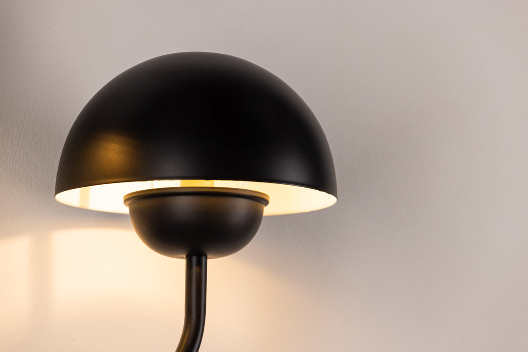 Lyckorna Vägglampa Svart