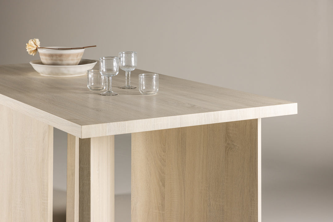 Bassholmen Rektangulära Matbord 180 x 90 Vitputsad